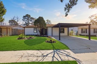 2716 Windsor Lane, Pasadena, TX 77506