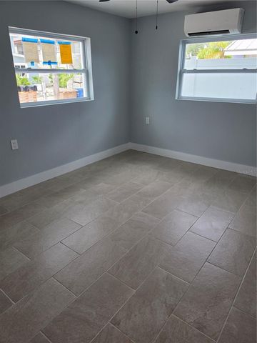 145 131ST AVENUE E 3, St Petersburg, FL 33708