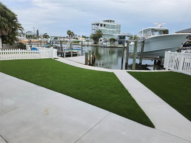 145 131ST AVENUE E 3, St Petersburg, FL 33708
