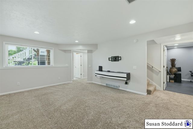 6793 Avalon Drive, Caledonia, MI 49316