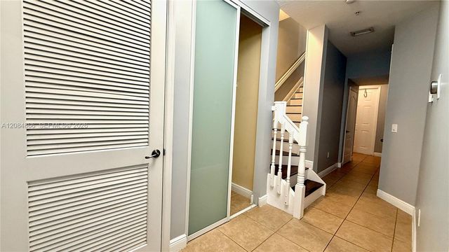 3843 NW 5th Terrace, Boca Raton, FL 33431
