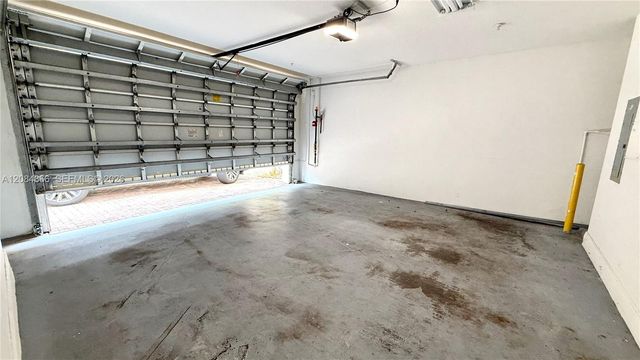 3843 NW 5th Terrace, Boca Raton, FL 33431