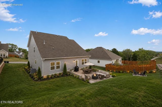 498 Sugar Maple Tr, Lenoir City, TN 37771