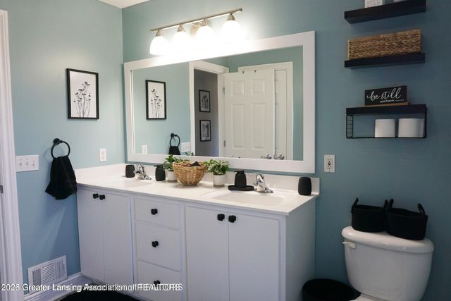 6480 Meridian Road, Laingsburg, MI 48848