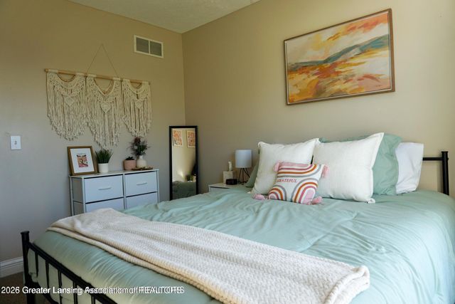 6480 Meridian Road, Laingsburg, MI 48848