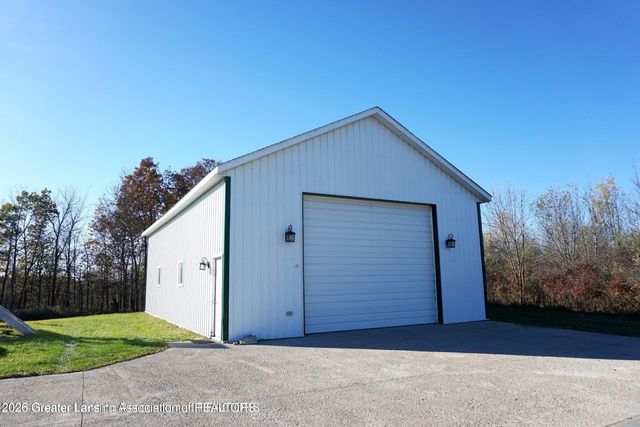 6480 Meridian Road, Laingsburg, MI 48848