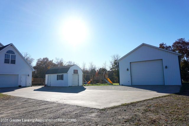 6480 Meridian Road, Laingsburg, MI 48848