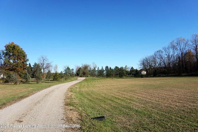 6480 Meridian Road, Laingsburg, MI 48848