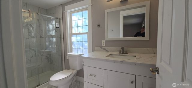 12053 70 th Avenue S, Seattle, WA 98178