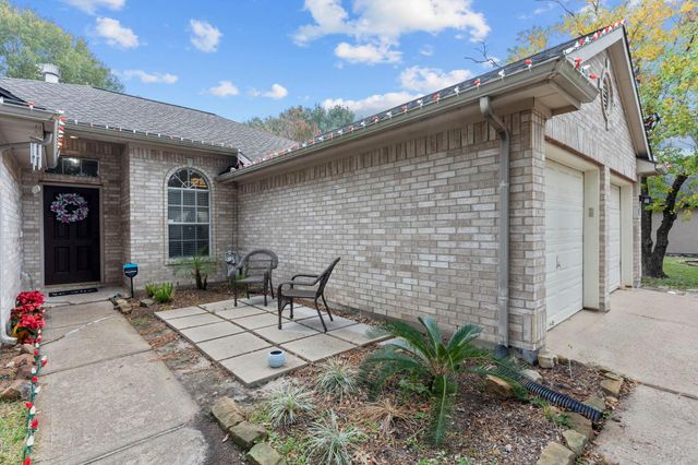17238 Stonebridge Trail, Houston, TX 77095