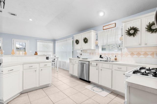 17238 Stonebridge Trail, Houston, TX 77095