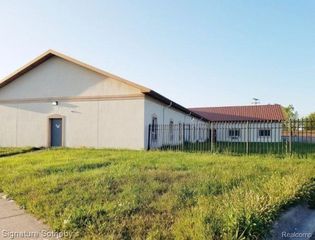 13850 Grand River Avenue, Detroit, MI 48227