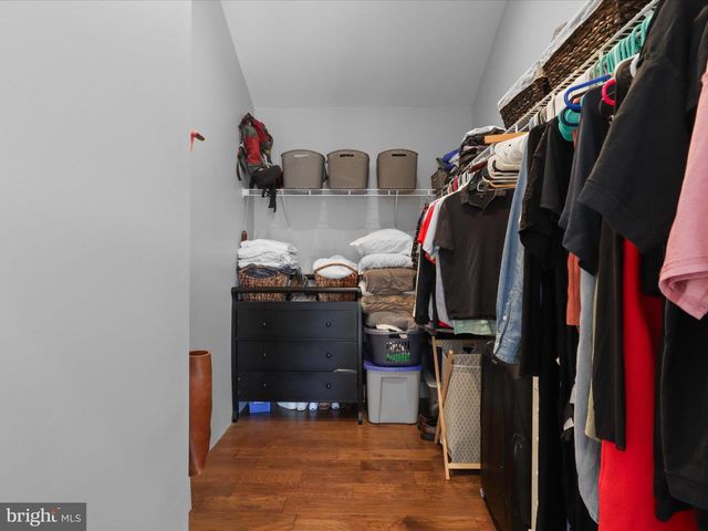 3005 ROGERS DR, Falls Church, VA 22042
