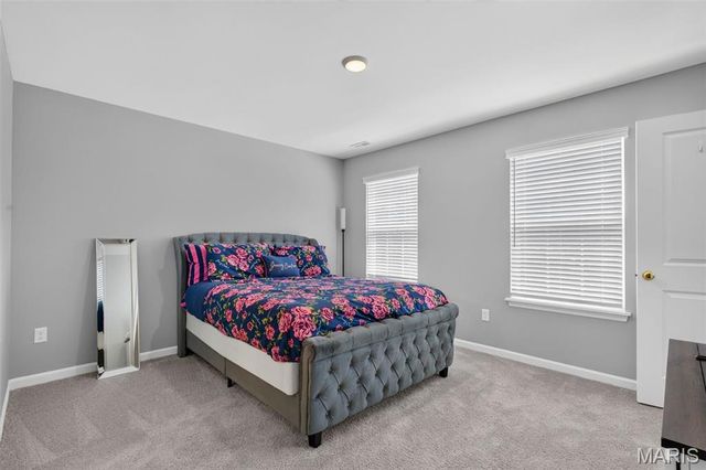 405 Sunset Hollow Drive, Wentzville, MO 63385