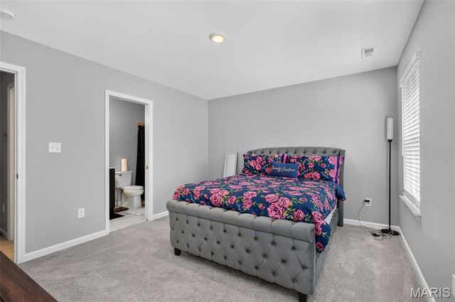 405 Sunset Hollow Drive, Wentzville, MO 63385