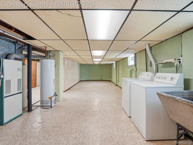 1970 Edwin Street, Hamtramck, MI 48212