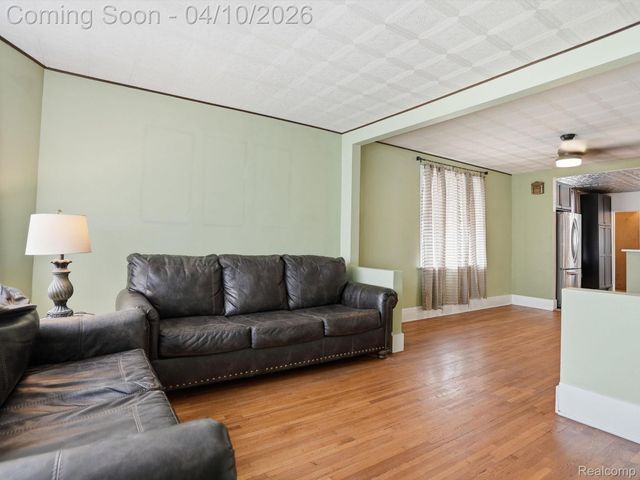 1970 Edwin Street, Hamtramck, MI 48212