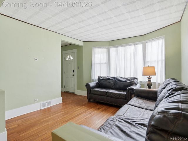 1970 Edwin Street, Hamtramck, MI 48212