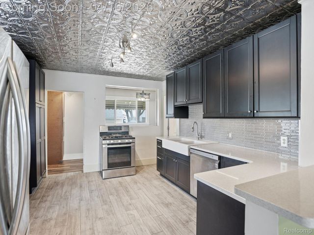 1970 Edwin Street, Hamtramck, MI 48212