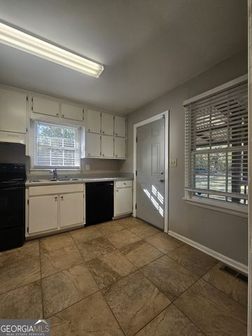 142 Burnside Street, Jonesboro, GA 30236