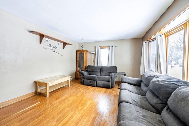 811 Pierce STREET, Onalaska, WI 54650