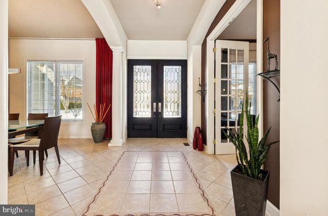 8268 ROXBOROUGH LOOP, Gainesville, VA 20155