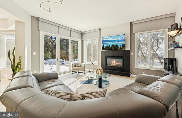 8268 ROXBOROUGH LOOP, Gainesville, VA 20155