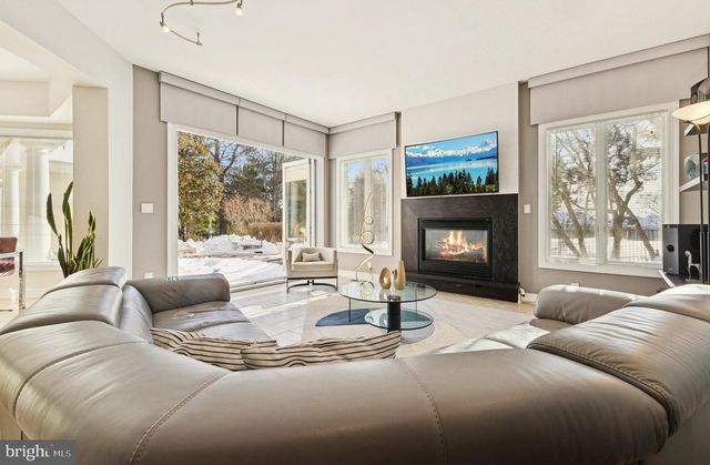 8268 ROXBOROUGH LOOP, Gainesville, VA 20155