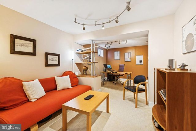 8268 ROXBOROUGH LOOP, Gainesville, VA 20155