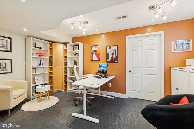 8268 ROXBOROUGH LOOP, Gainesville, VA 20155