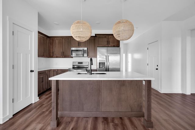 65 Duncan Ln, Winchester, TN 37398