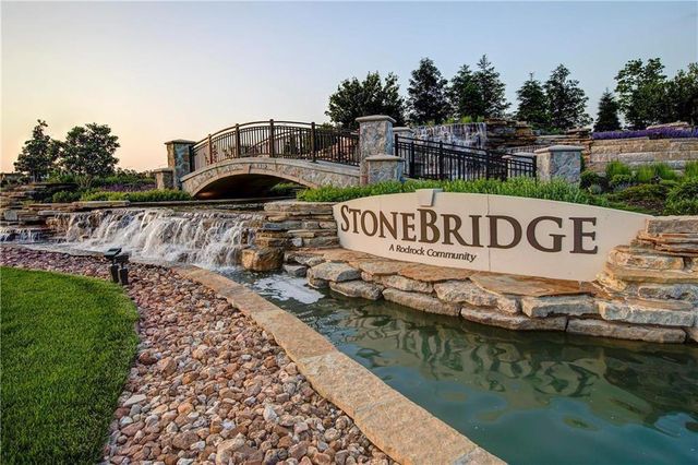 16968 S Cheshire Street, Olathe, KS 66062