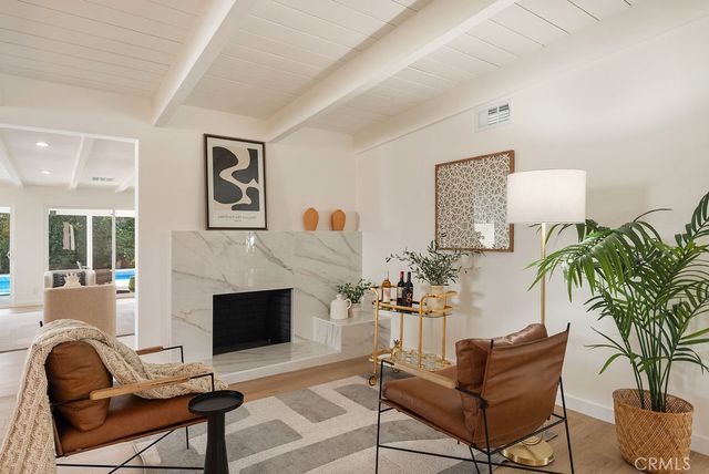 18630 Cantara Street, Reseda, CA 91335