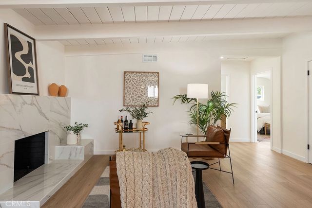 18630 Cantara Street, Reseda, CA 91335