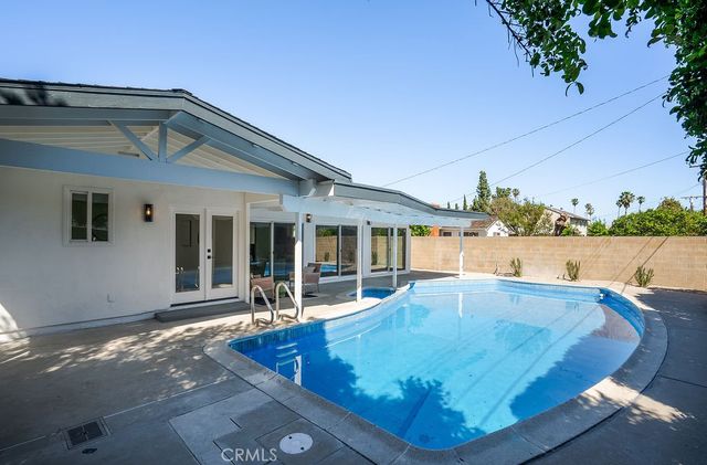 18630 Cantara Street, Reseda, CA 91335