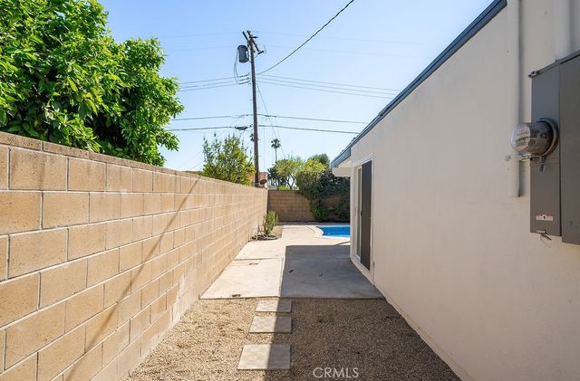 18630 Cantara Street, Reseda, CA 91335