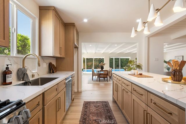 18630 Cantara Street, Reseda, CA 91335