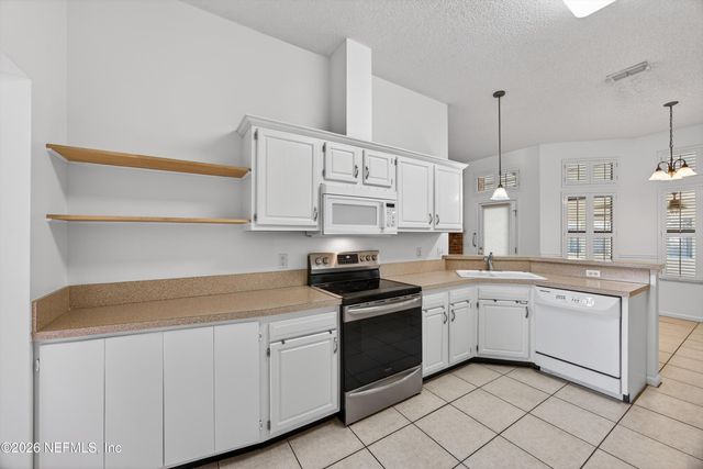 985 SWEETWOOD Court, Orange Park, FL 32065