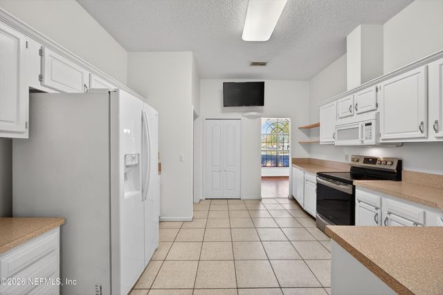 985 SWEETWOOD Court, Orange Park, FL 32065