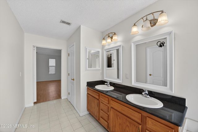 985 SWEETWOOD Court, Orange Park, FL 32065