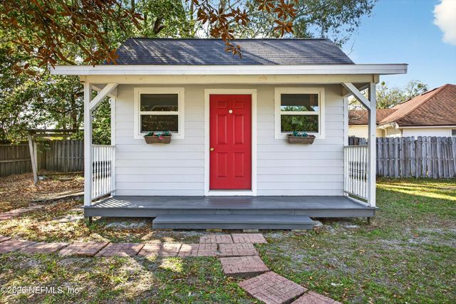 985 SWEETWOOD Court, Orange Park, FL 32065