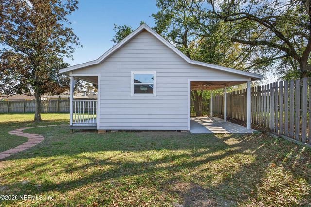 985 SWEETWOOD Court, Orange Park, FL 32065