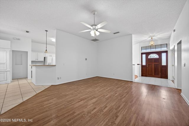 985 SWEETWOOD Court, Orange Park, FL 32065