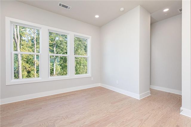 2304 Mockernut Trail 143, Smyrna, GA 30080