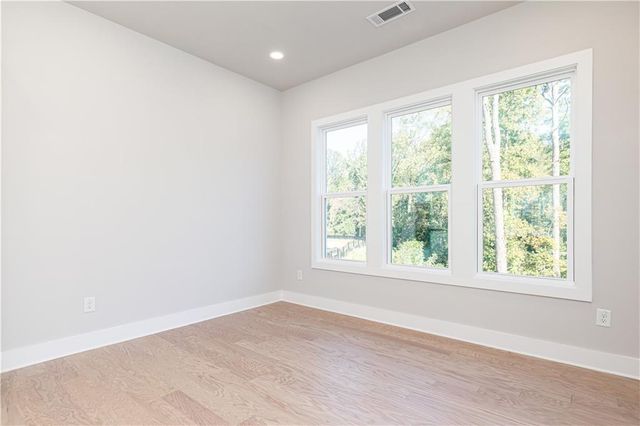 2304 Mockernut Trail 143, Smyrna, GA 30080