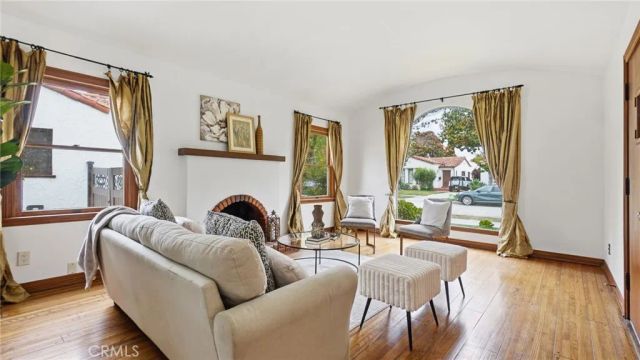 3625 Cerritos Ave, Long Beach, CA 90807