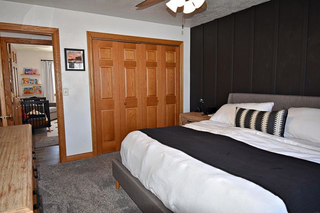 1201 7th St. N.E., Independence, IA 50644