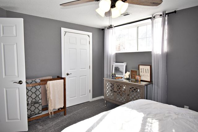 1201 7th St. N.E., Independence, IA 50644