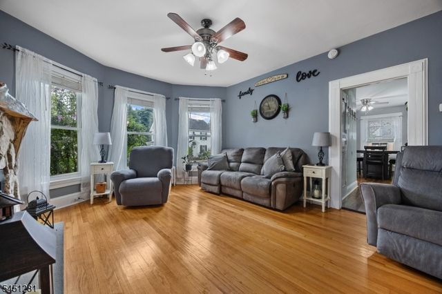 21 N Lincoln Ave, Washington Boro, NJ 07882