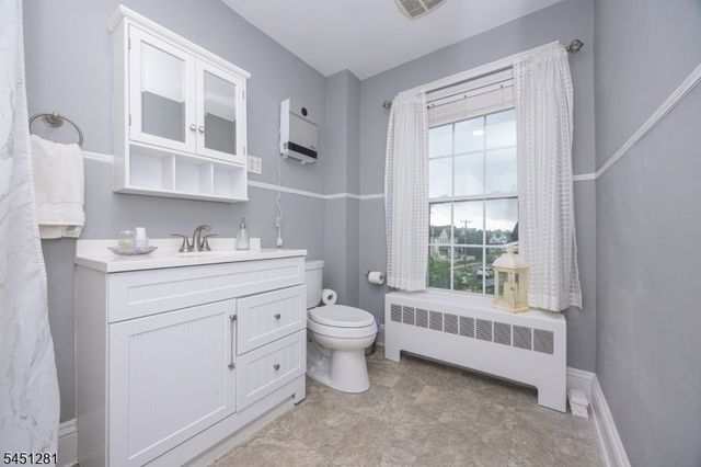 21 N Lincoln Ave, Washington Boro, NJ 07882